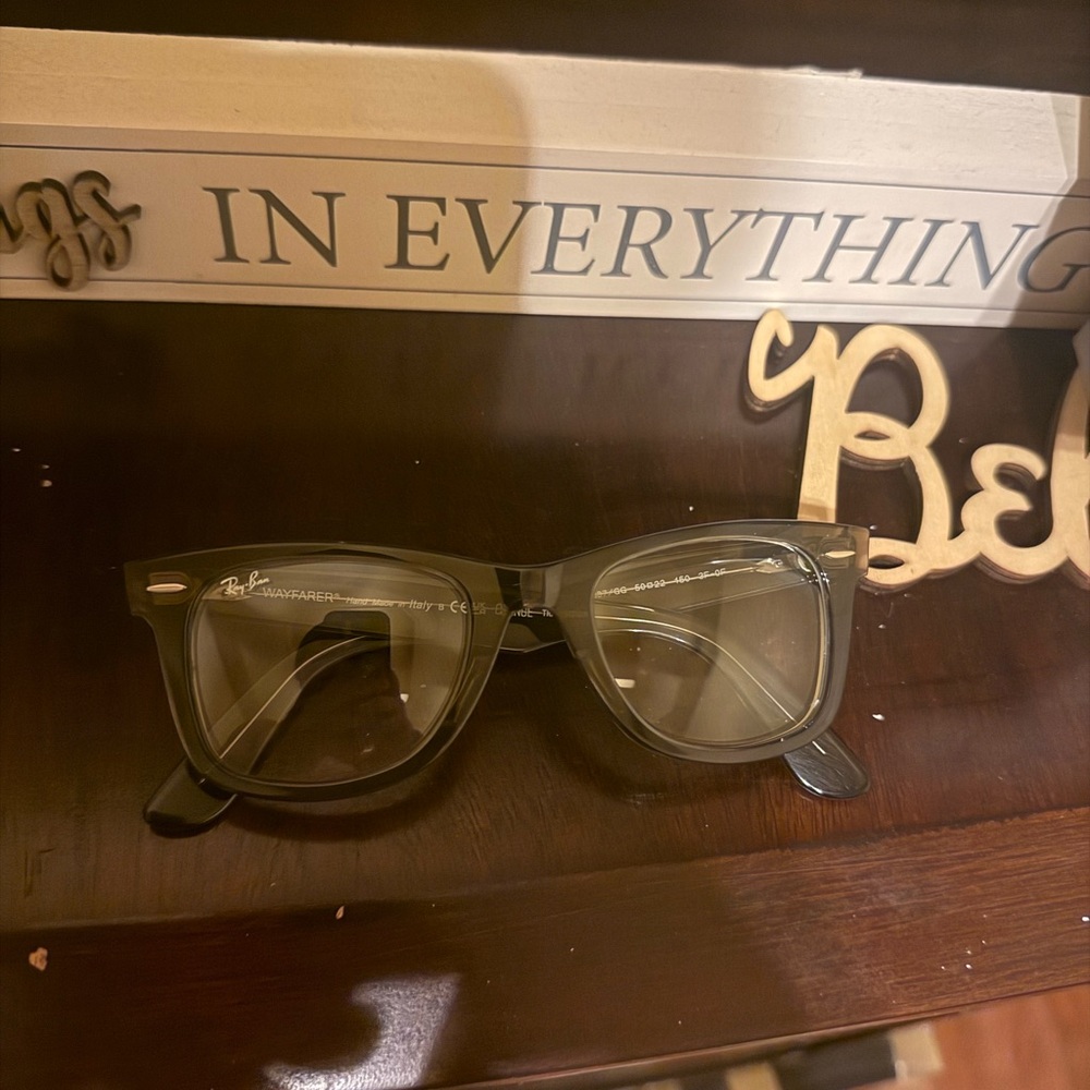 Ray-Ban Wayfarer Change Transitions